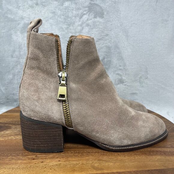 Jeffrey Campbell Boots 8 Tan Suede Boone Cut Out Side Zip Ankle Chunky Heel - Picture 2 of 16